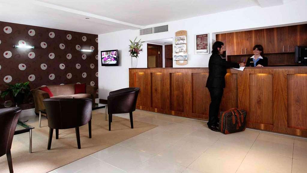 Kensington Court - Earls Court Hotell 3*
