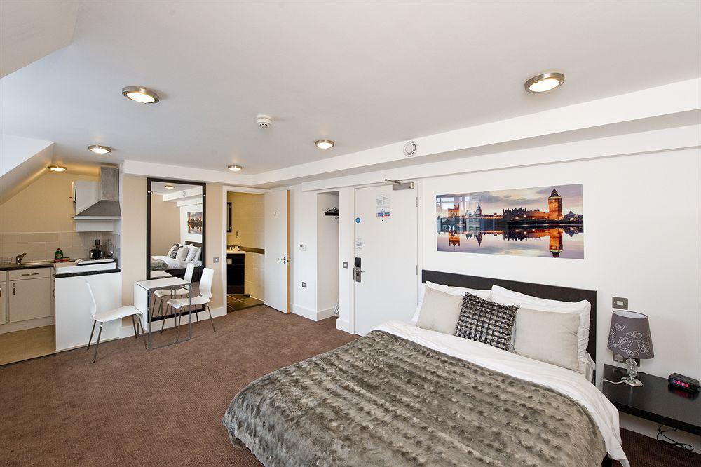 2 Devonshire Apartment London