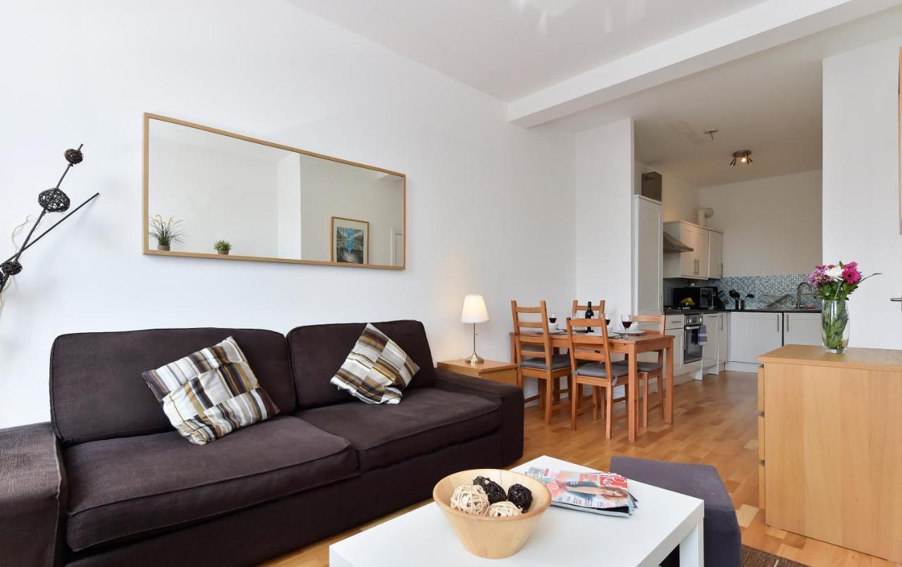 Fantastic At Camden Apartment
