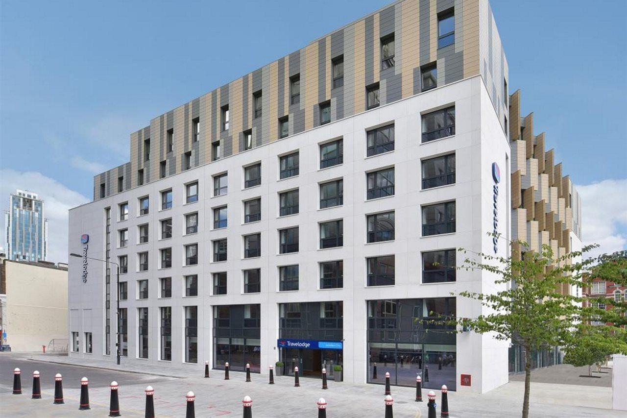 Travelodge 3*