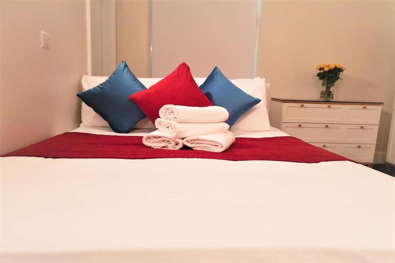 The King William 3* London