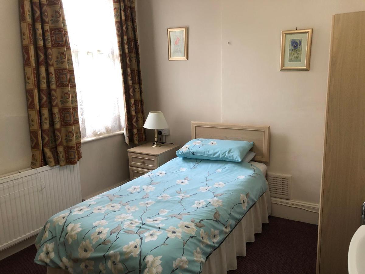 St. James's Guest house 3*