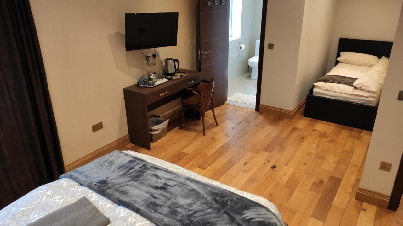 Bed & Breakfast The Kilburn Arms 3*