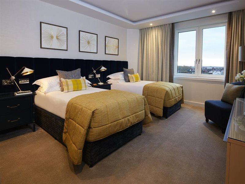Cheval Gloucester Park At Kensington
