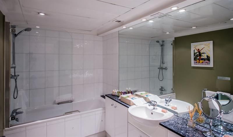 9 Hertford Street Apartment London