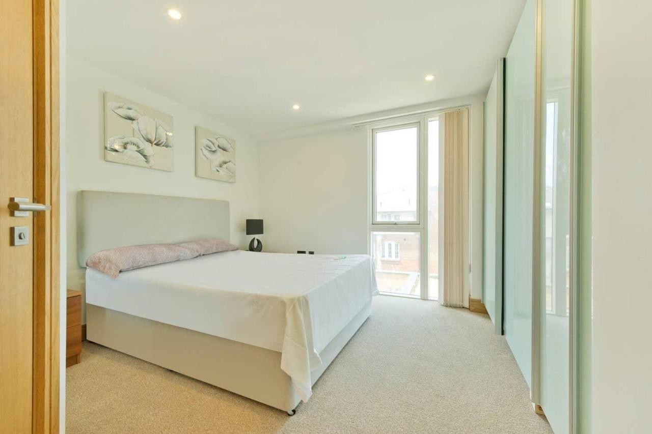 Comfortable Two Bedroom Apt In The Heart Of Kings Cross Area Leilighet *
