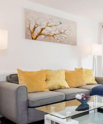 Leilighet Two Bedroom Serviced Apartment, *