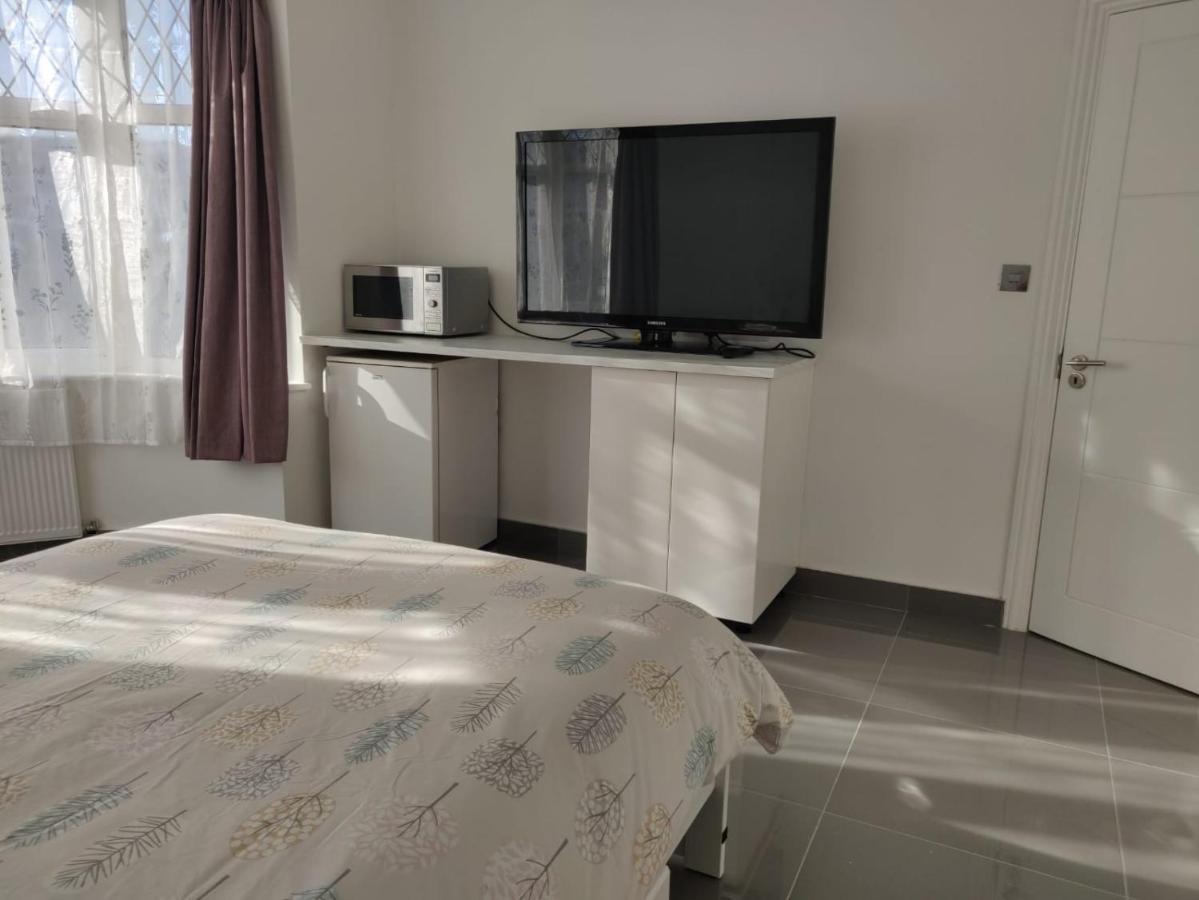 Stunning Double In Harrow Privat overnatting