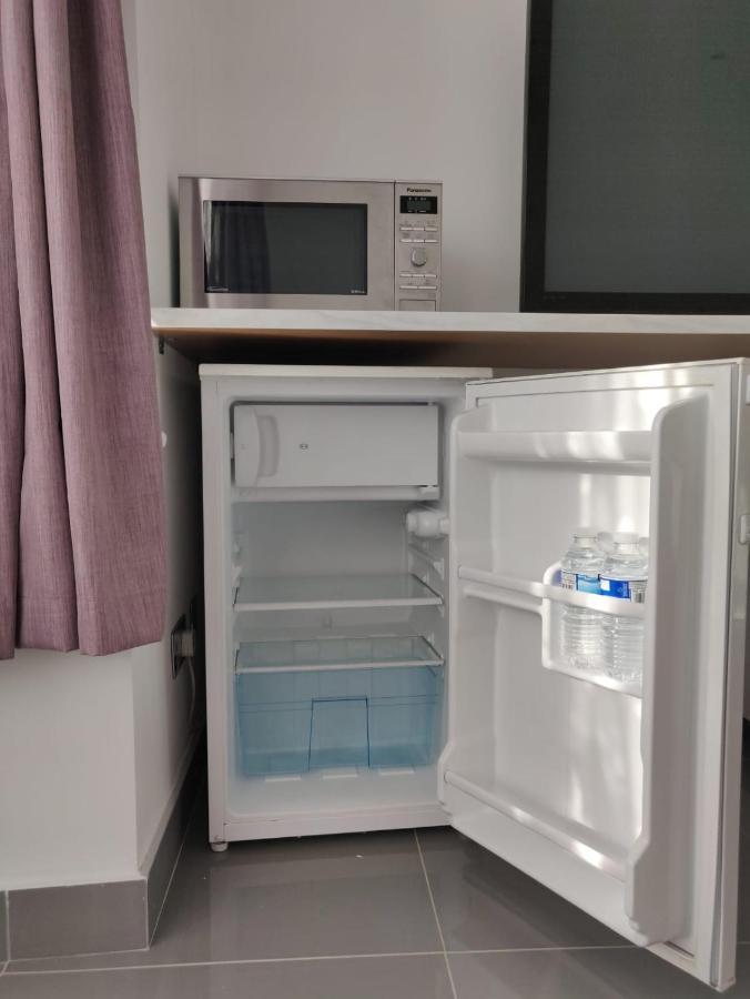 Stunning Double In Harrow * London