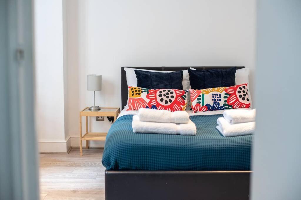 Apartment Capital 327 Chelsea Cloisters *