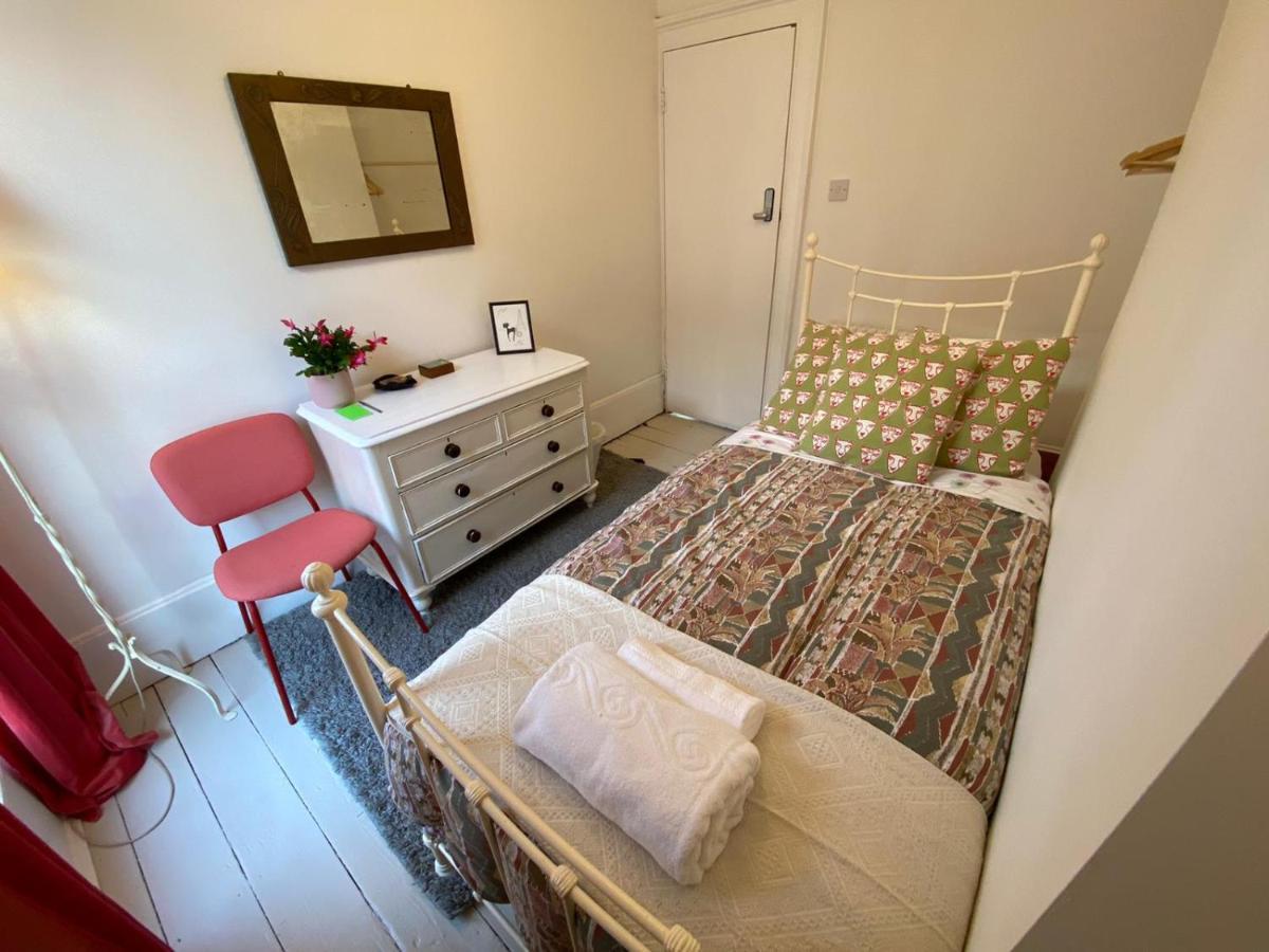Gjestgiverier Camden Town Accomodation *