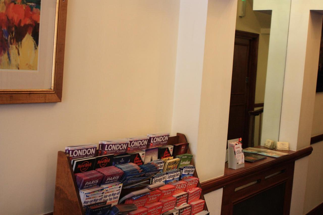 Bed & Breakfast Regency Westend 3*