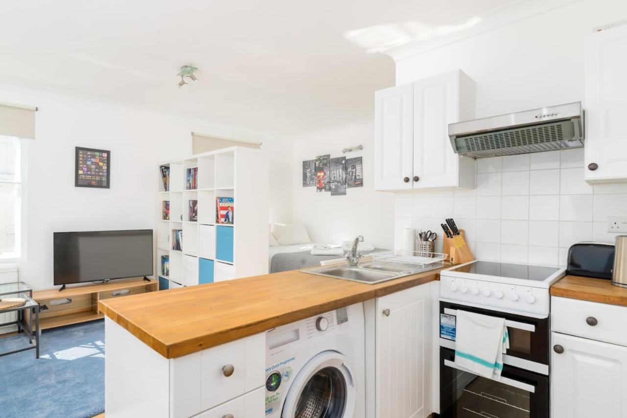 Guestready - Central Studio Flat In Victoria Perfect Location! * London