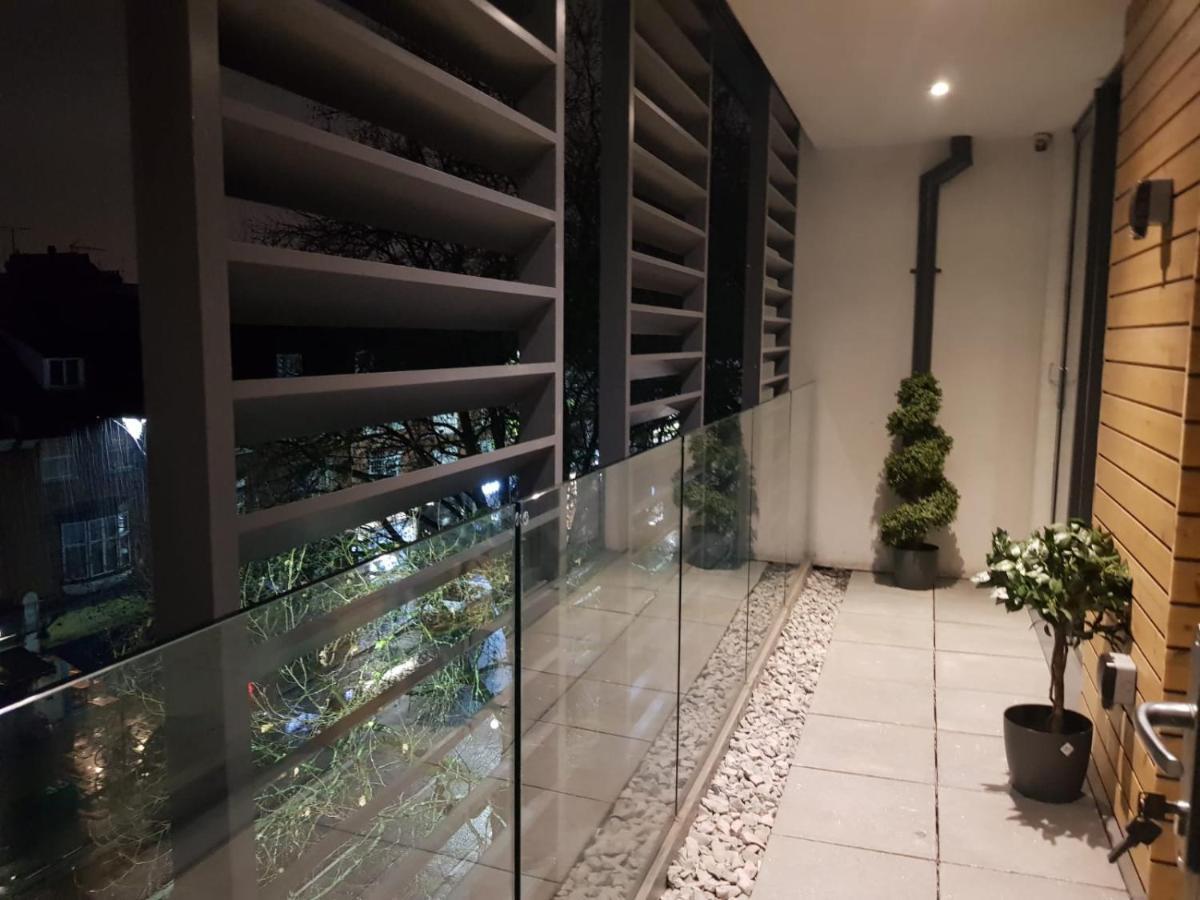 Chiswick Park Apartments, Chiswick, West London