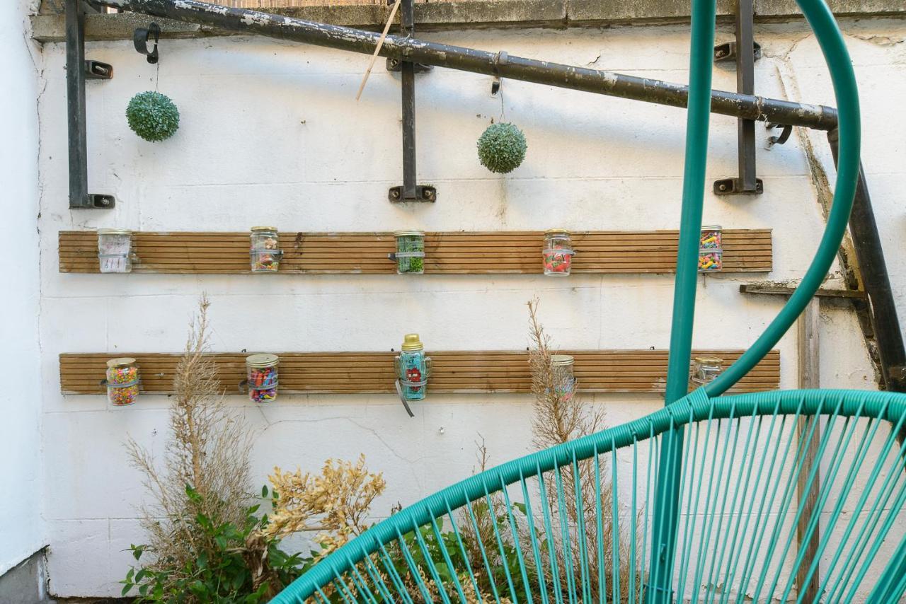 Modernised 1 And 2 Bedrooms Option Terrace And Balcony High Street Appartement