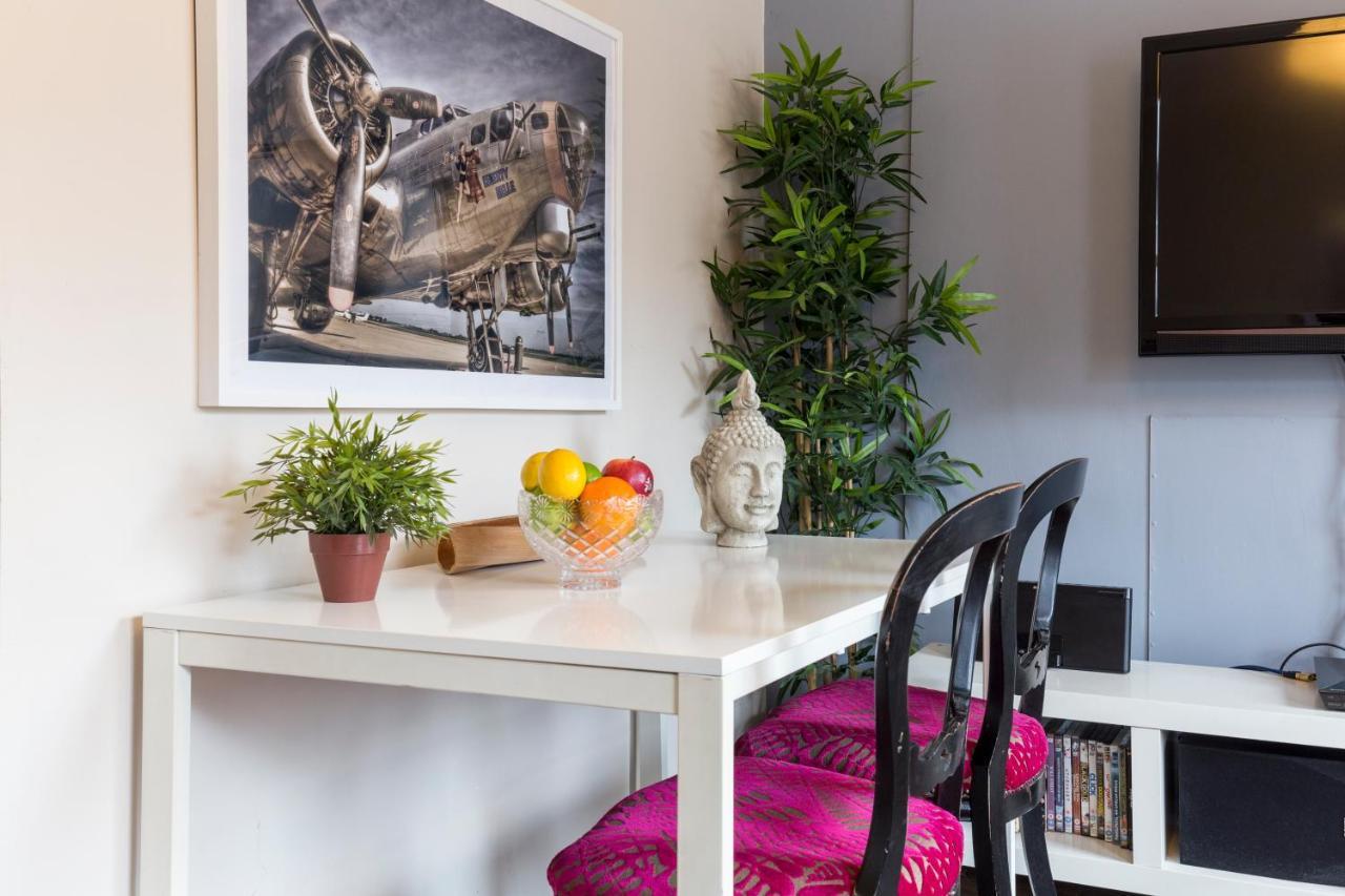 Modernised 1 And 2 Bedrooms Option Terrace And Balcony High Street Appartement Londen