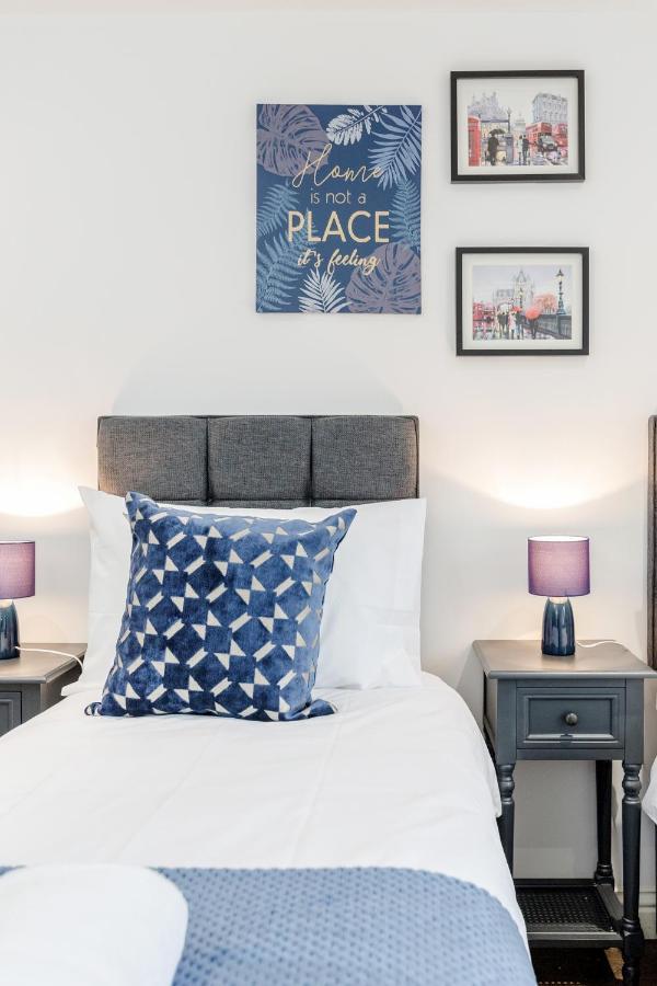 Watford Town Centre Serviced Apartment: Flexible Beds & Free Entertainment Apartment *