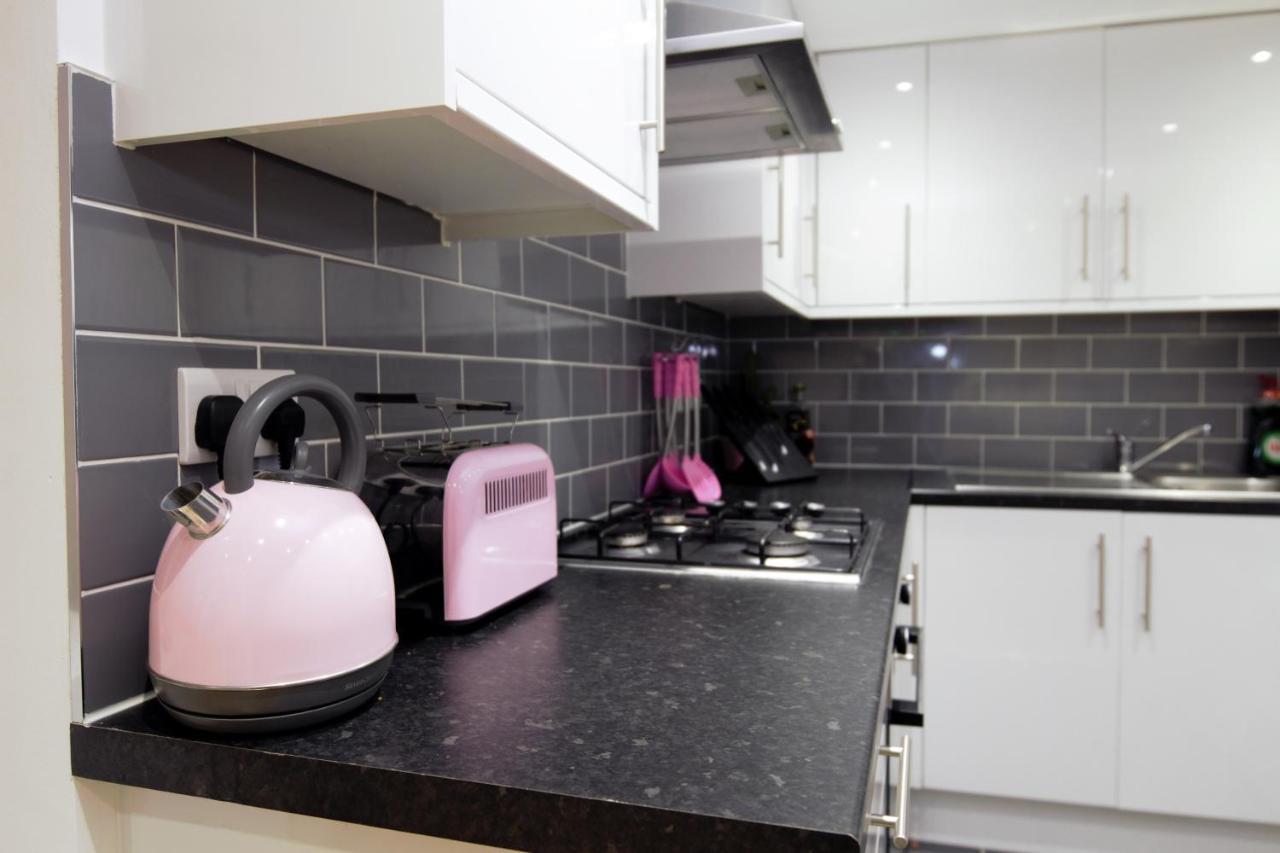 Stylish 2 Bedroom In The Heart Of Greenwich *