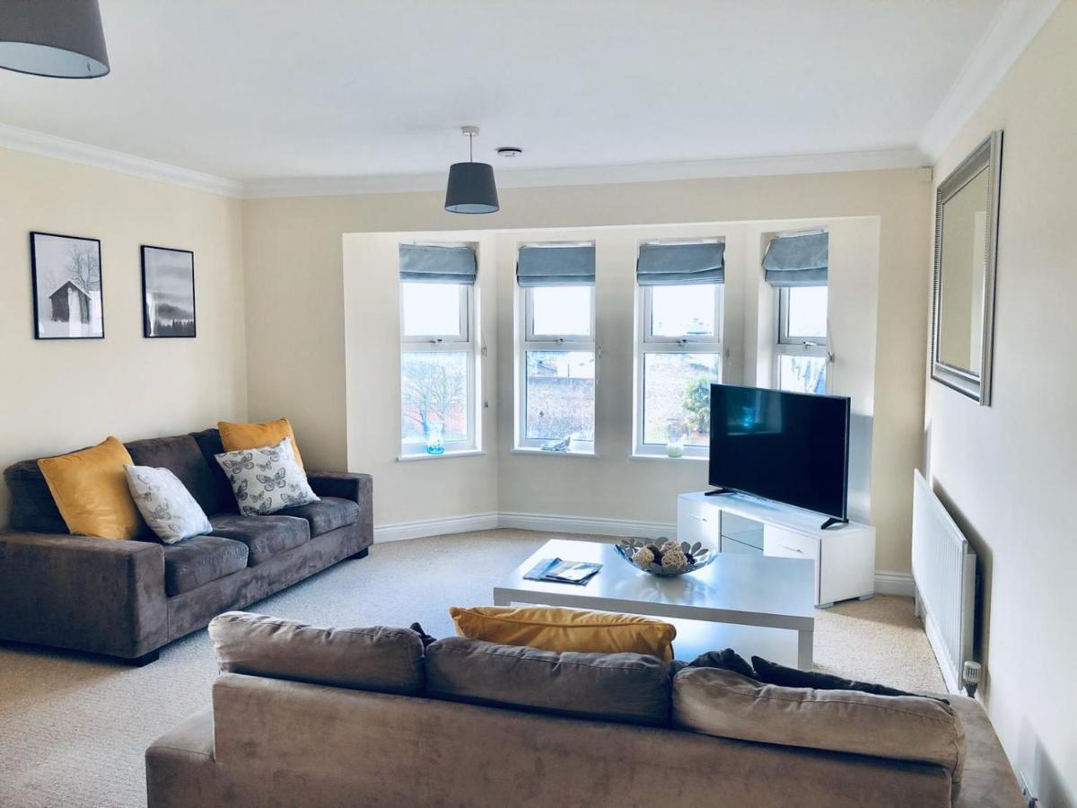 Leilighet 2 Bed 2 Bath Flat With Private Parking And 3 Min To Tube