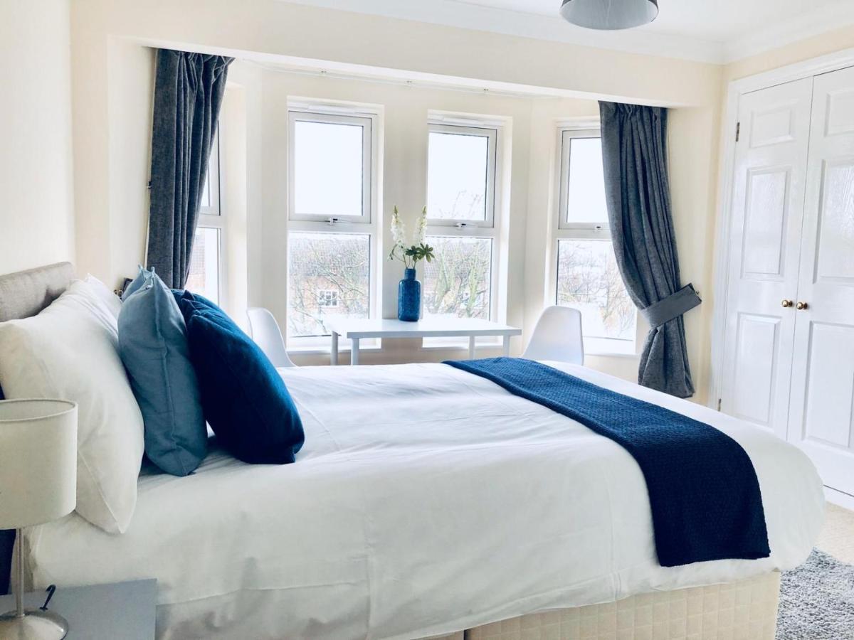Leilighet 2 Bed 2 Bath Flat With Private Parking And 3 Min To Tube *