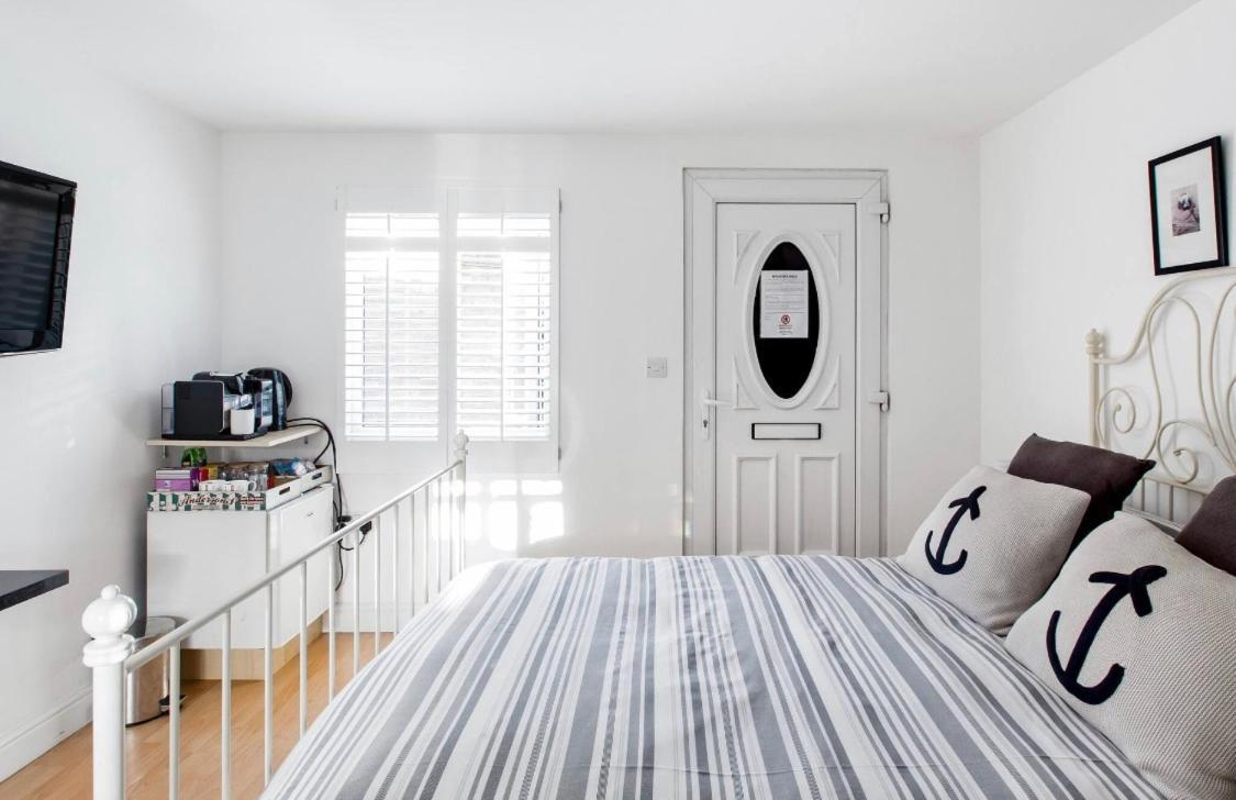 Studio, Private, Independant Entrance, Central, Battersea Park Londres