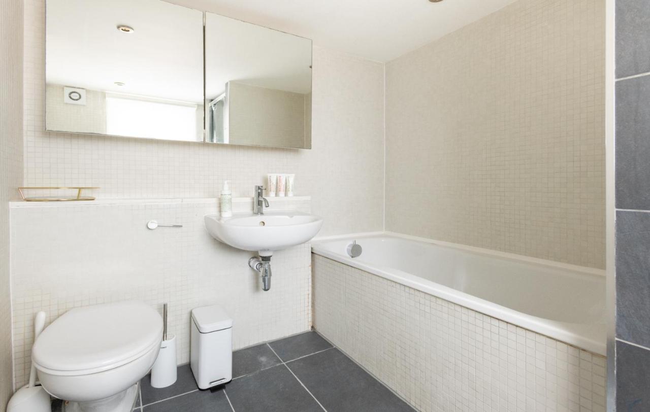The Euston Square Escape - Modern And Central 4bdr Apartment London