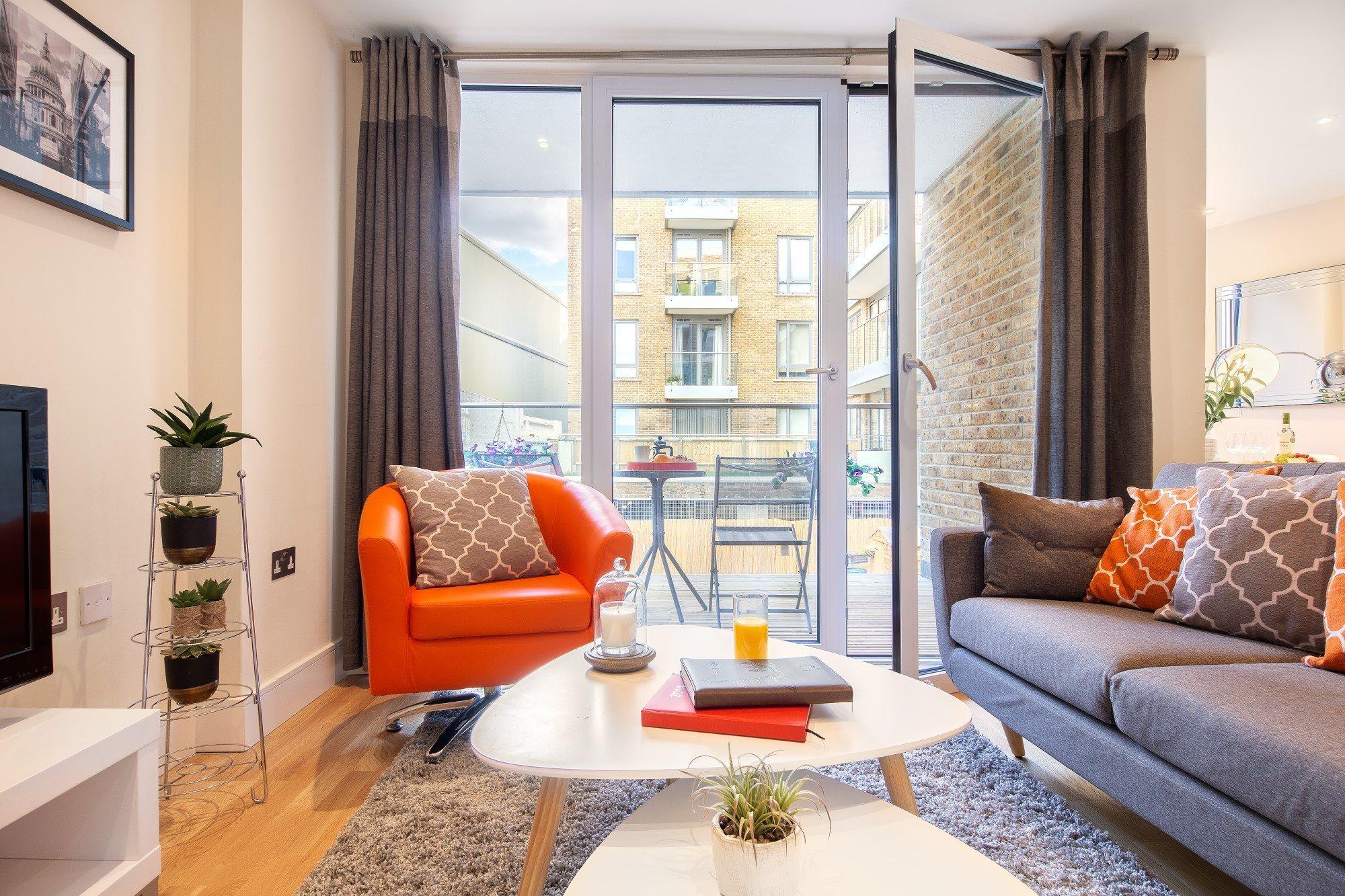 Two Bedroom Serviced With Balcony In Weymouth Building, Deacon Street London
