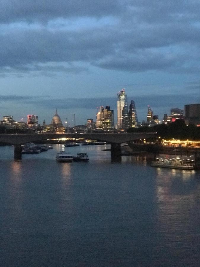 Riverside Cutty Sark 2bd Retreat Apartment
