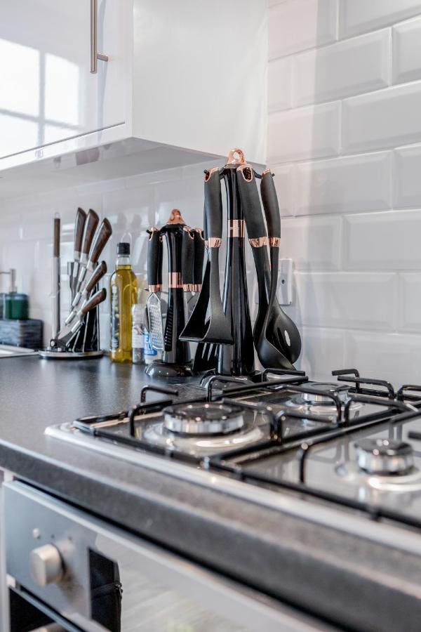 Stunning 2 Bedroom Duplex In Center Of Camden! Apartment London