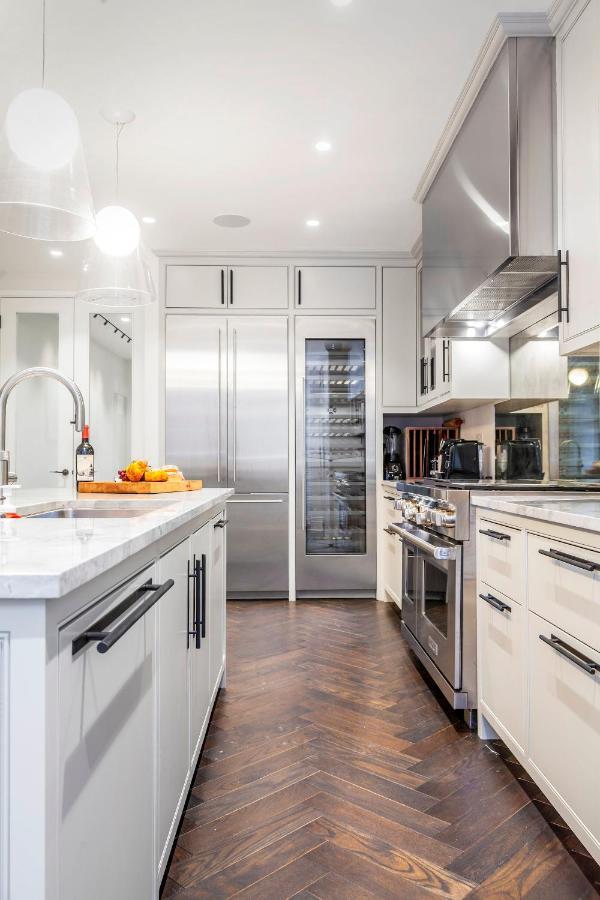 Battersea Church Road I Unique 3 Bedrooms Luxurious House Near Battersea Park London