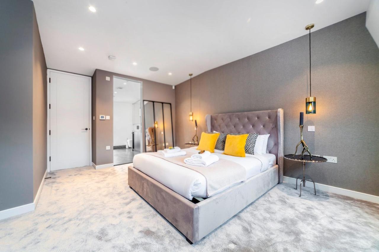 Battersea Church Road I Unique 3 Bedrooms Luxurious House Near Battersea Park Holiday home *