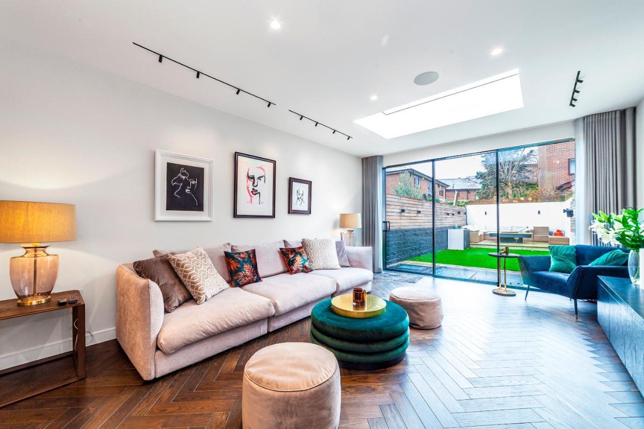 Battersea Church Road I Unique 3 Bedrooms Luxurious House Near Battersea Park * London