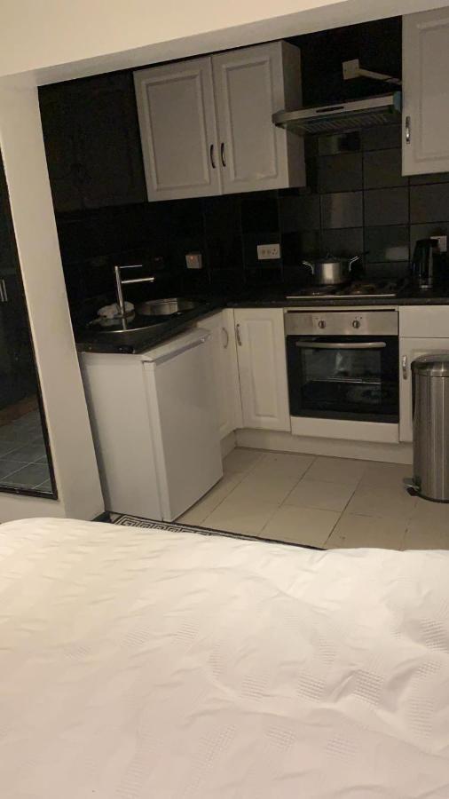 Comfort Studio Apartment *