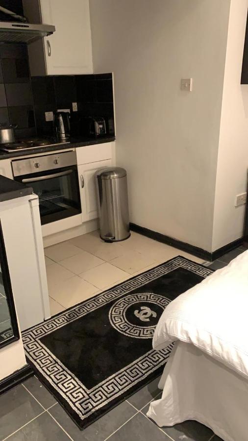 Comfort Studio Apartment *