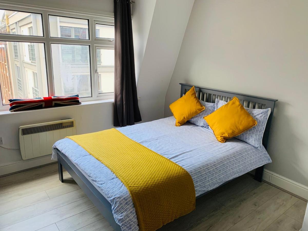 Apartment Studio London