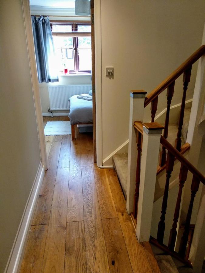 With En-suite And Free Parking Guest house