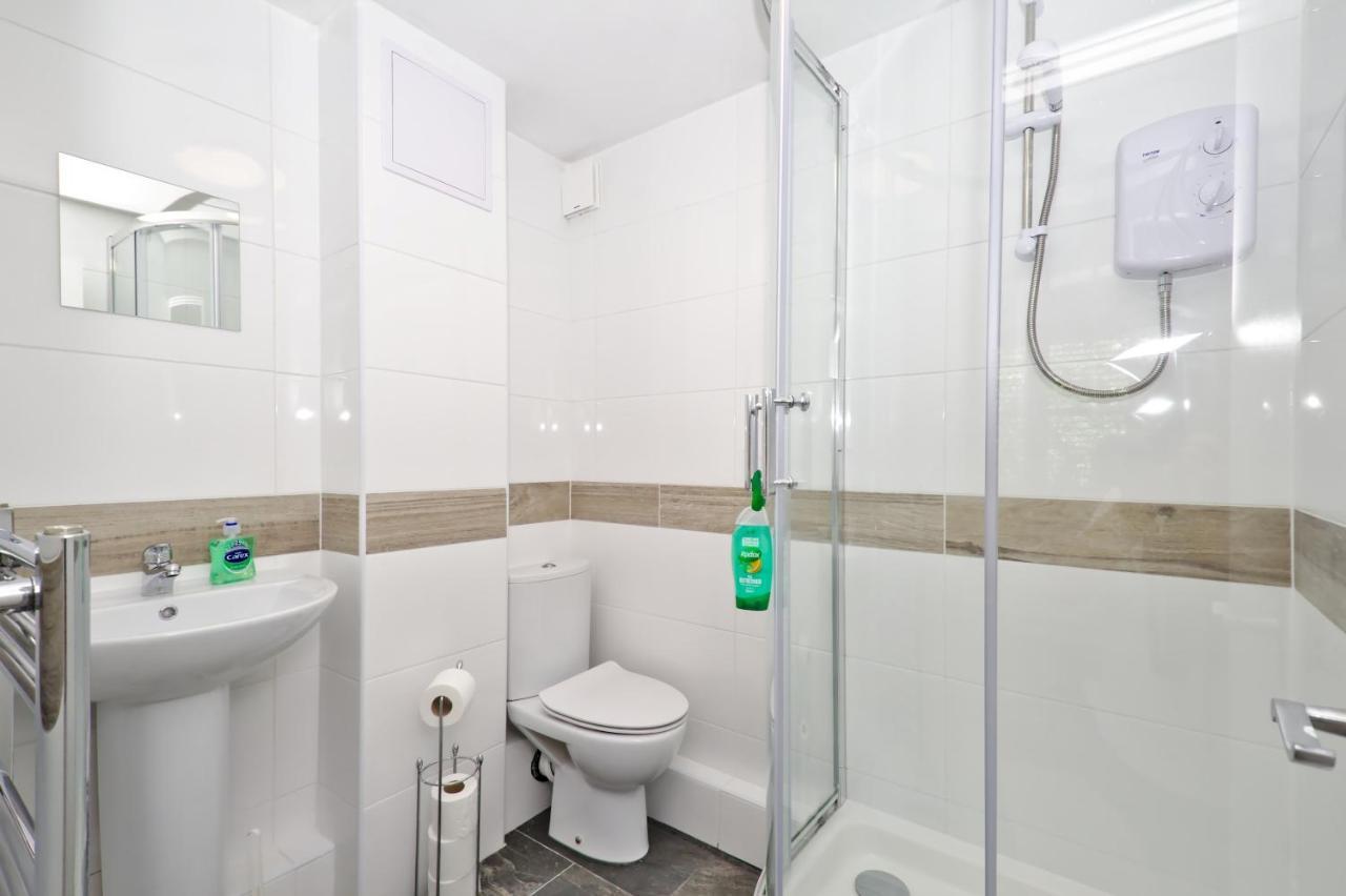 Harlinger Annexe Guest house London