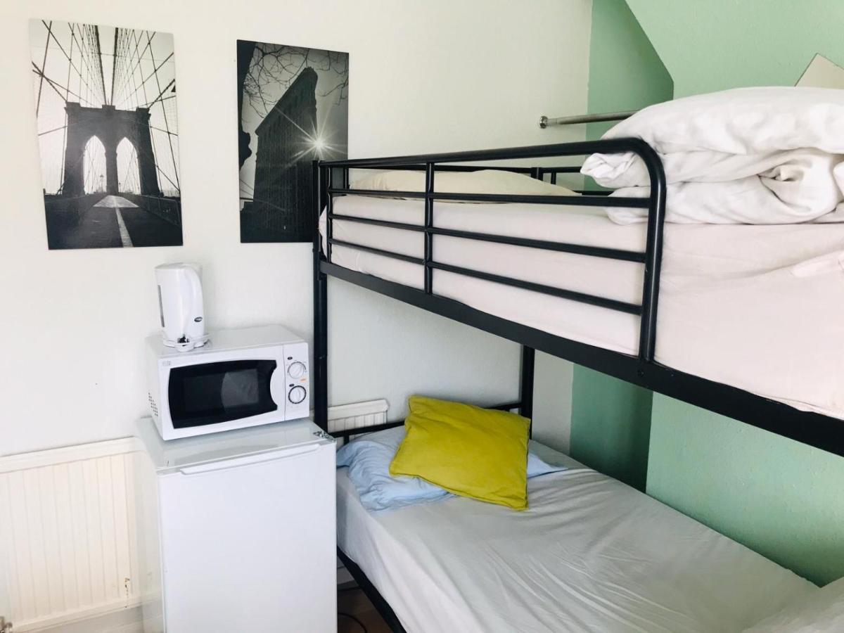 Guest house At 51 *
