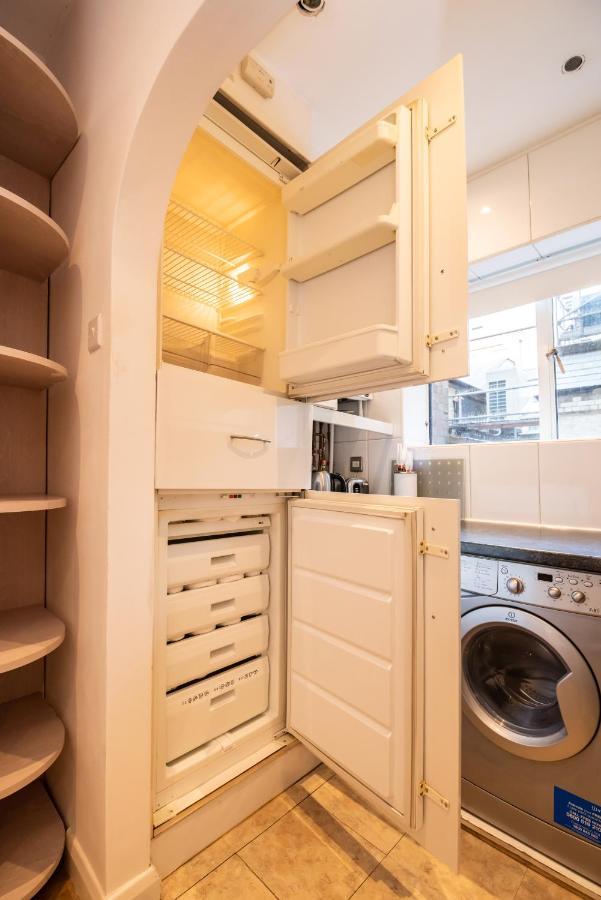 Mali Court Self Contained Modern Studio With Excellent Travel Links Apartment London