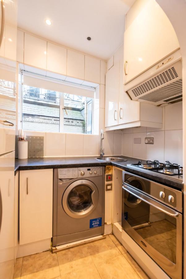 Mali Court Self Contained Modern Studio With Excellent Travel Links * London