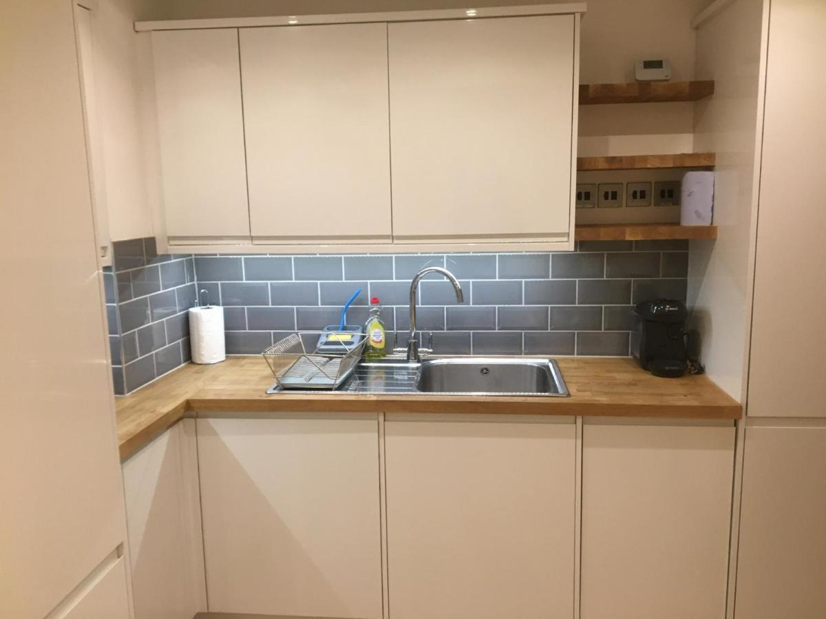 Classic Brixton Apartment London