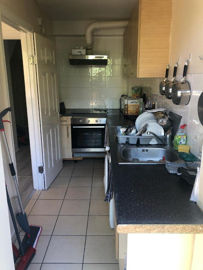 Habitación en casa particular Double With Private Bathroom In A 2-bedrooms House Londres