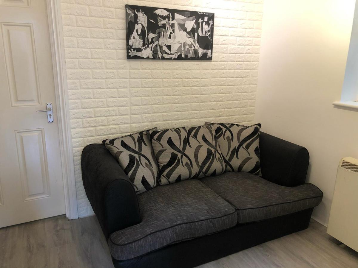 Double With Private Bathroom In A 2-bedrooms House Londres