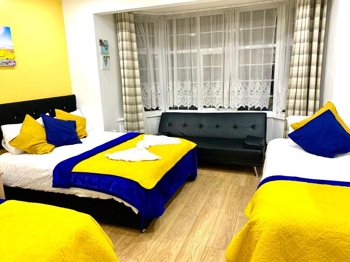 Appartement 4 Bedrooms, 3 Baths, Full Kitchen&lounge, Garden, Free Parking