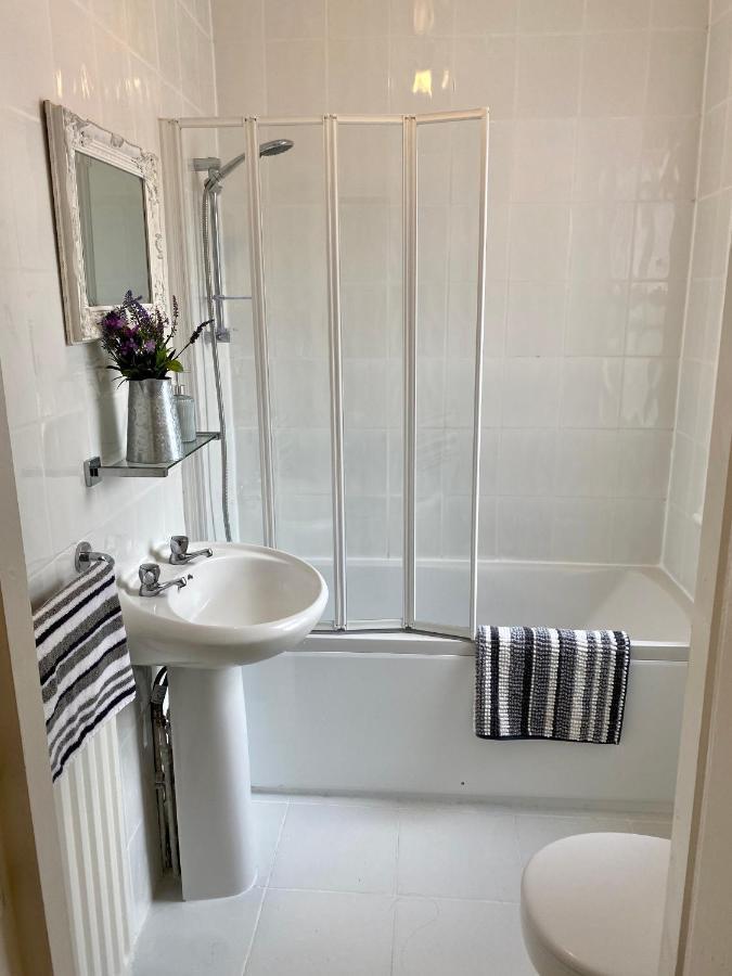 Beautiful 2 Bedroom Flat In Camden Apartment *