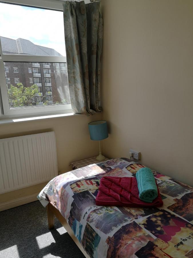 Central Near Eye * London