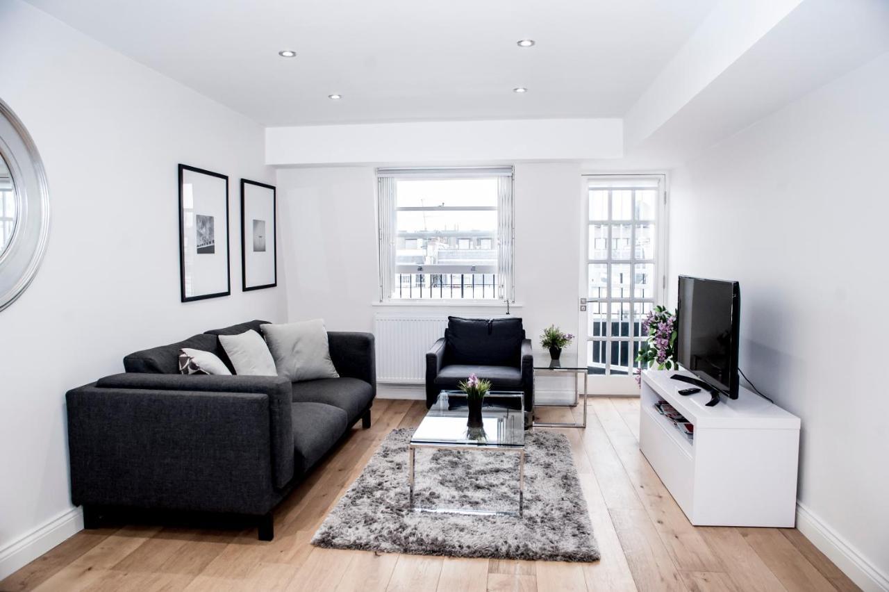 Unique 2bed/2bath - Top Floor - Private Balcony Leilighet