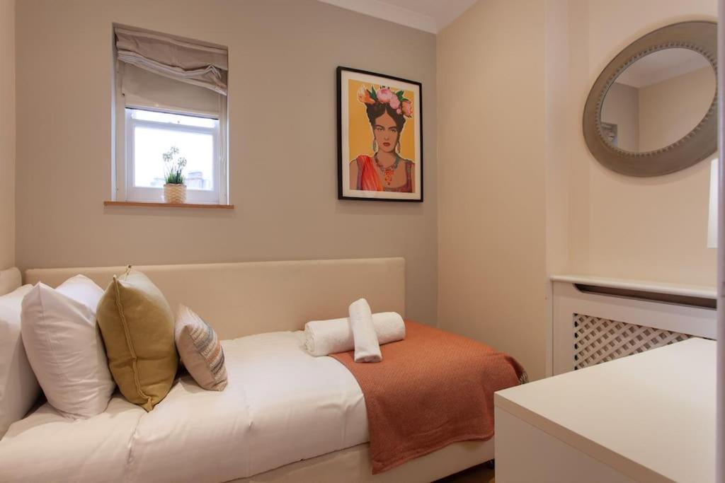 Cg1 - 2 Bedroom Apt, Kensington Garden Square View * London