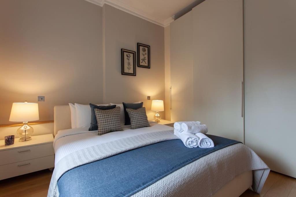 Cg1 - 2 Bedroom Apt, Kensington Garden Square View Apartment London