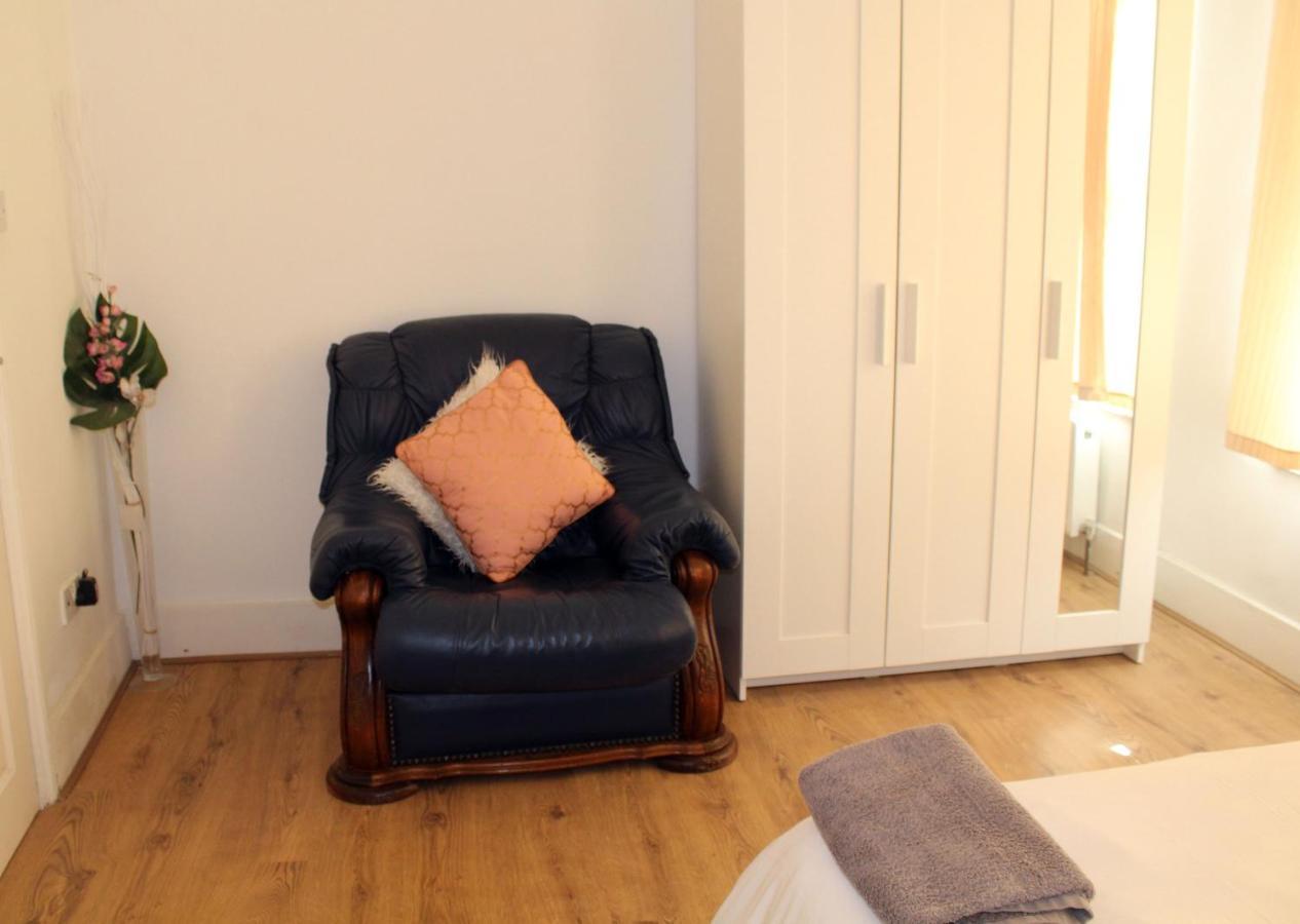 Cozy Or In Townhouse Fast Links To Central